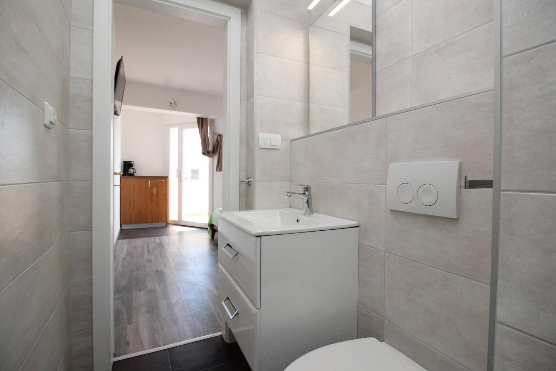 Apartments & Rooms Dekanic Baška Eksteriør billede