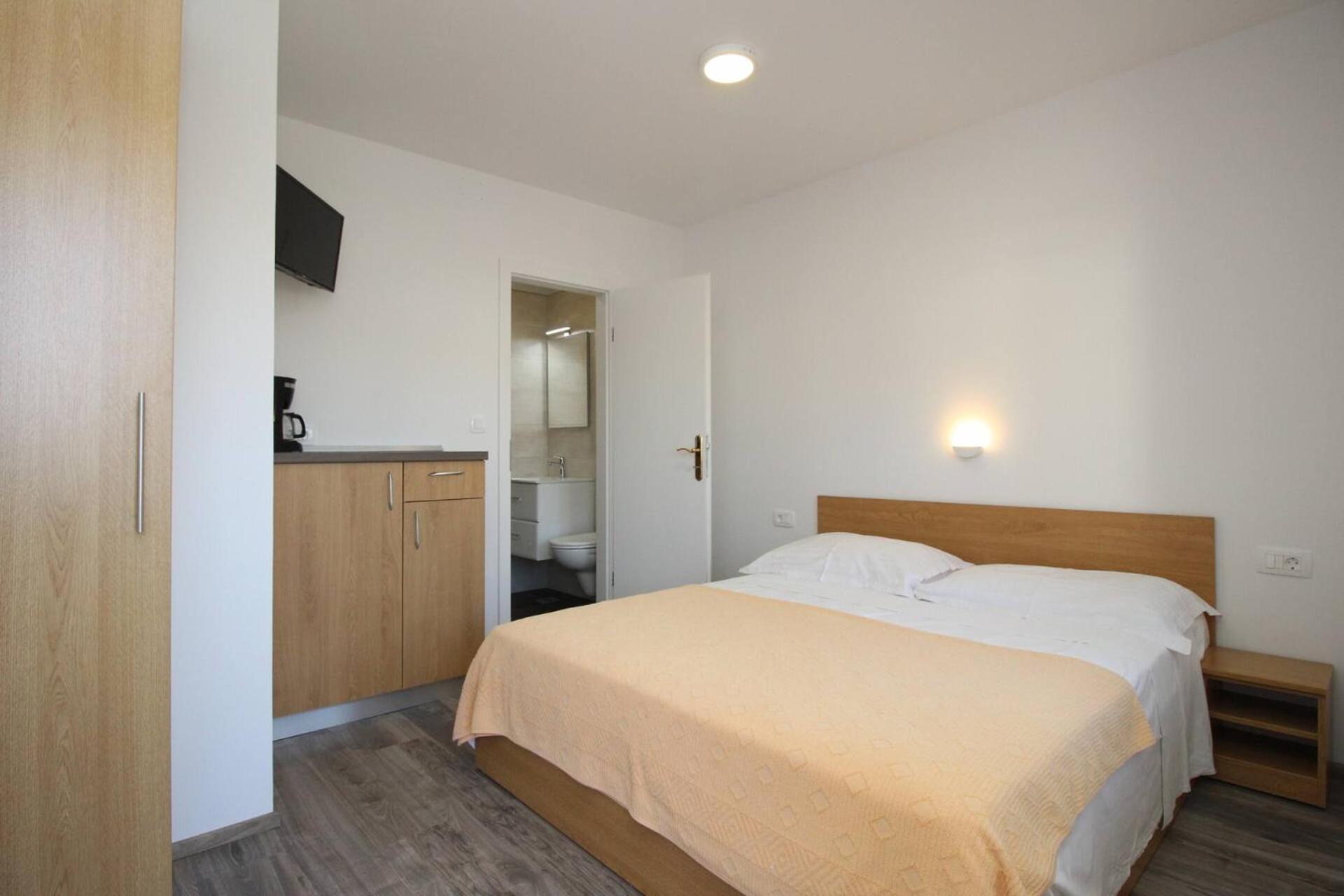 Apartments & Rooms Dekanic Baška Eksteriør billede