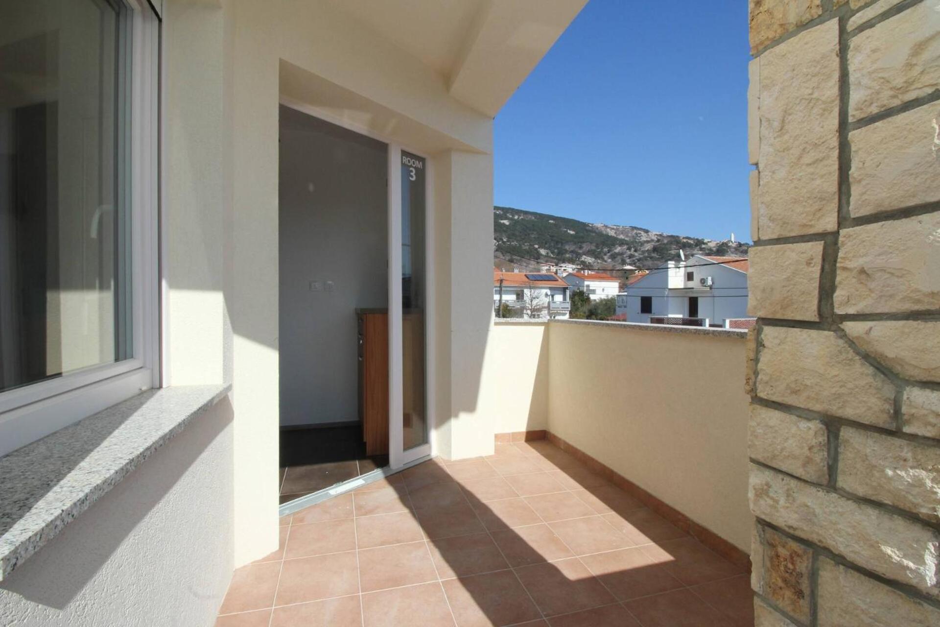 Apartments & Rooms Dekanic Baška Eksteriør billede