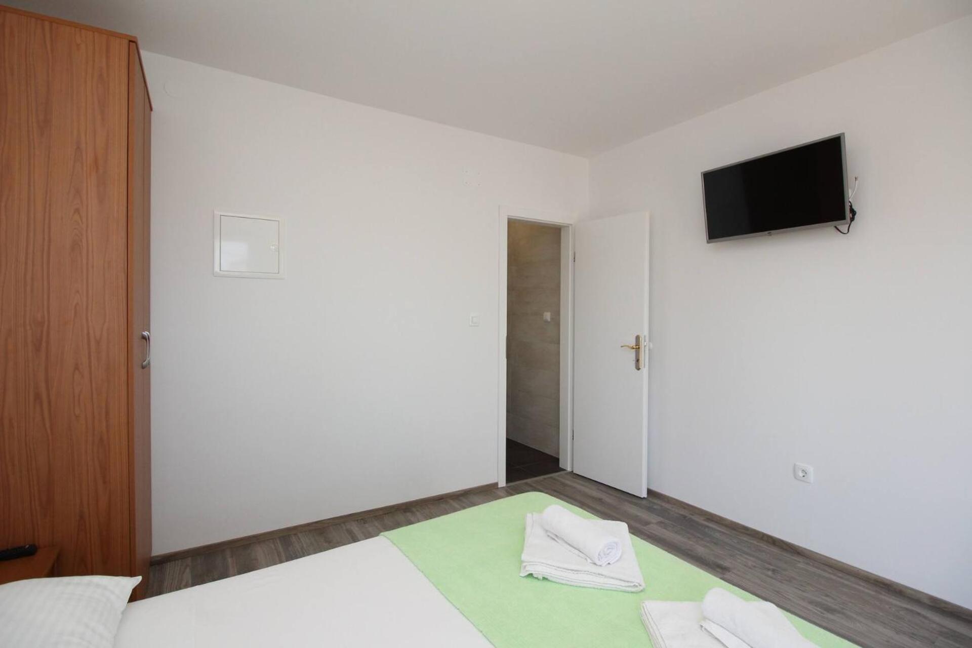 Apartments & Rooms Dekanic Baška Eksteriør billede